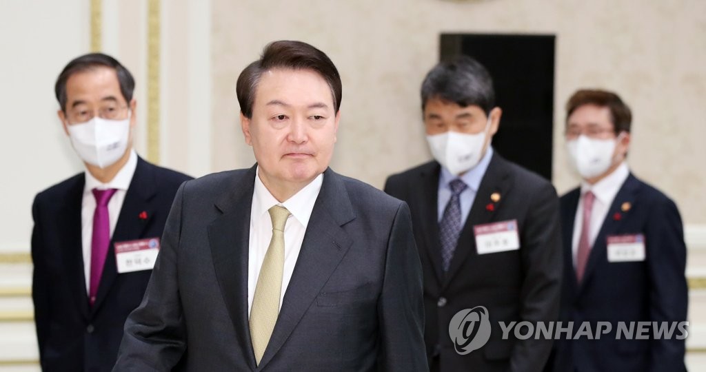 尹대통령 지지율 새해에도 상승세…12월 중순보다 1%p 오른 37%[한국갤럽]