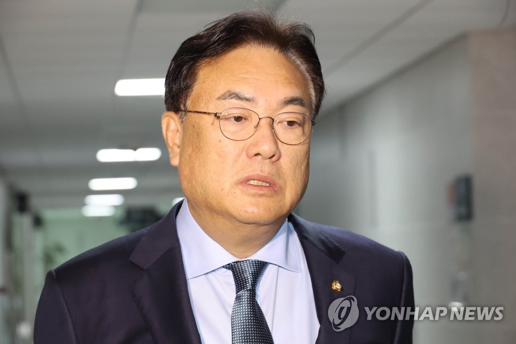 與, 이재명 '영수회담' 언급에 "대통령, 피의자 면담할 때 아냐"(종합)