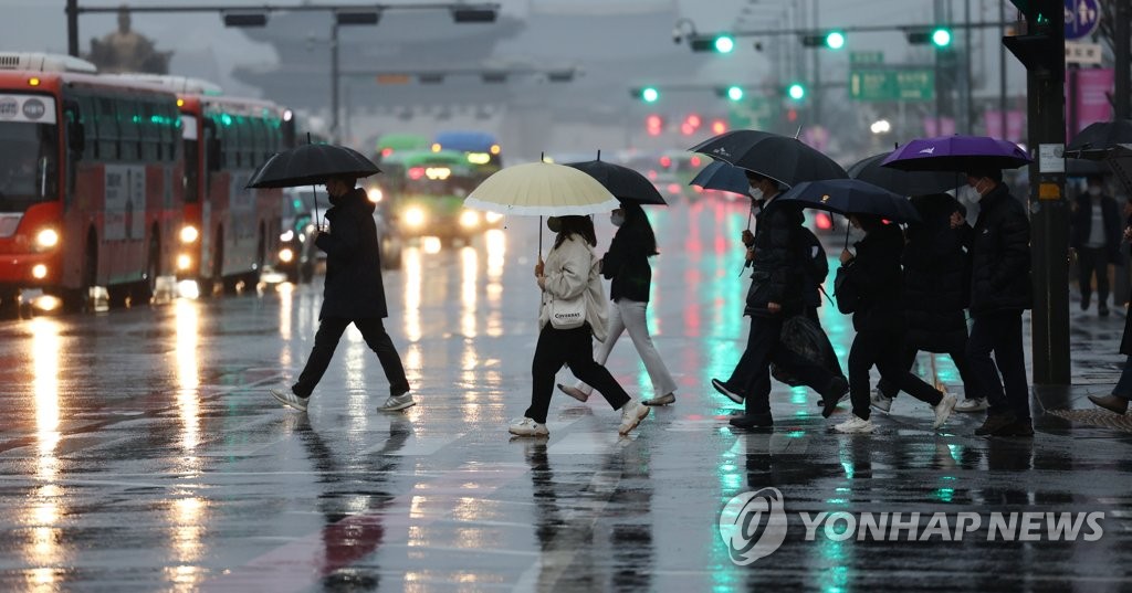 오늘 전국 흐리고 눈·비…낮 최고기온 0∼9도