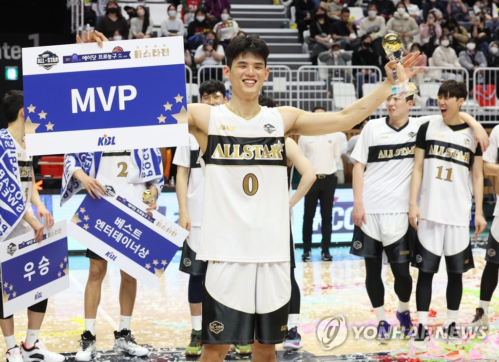 올스타 MVP 하윤기 "꿈만 같고 영광…몰아주신 형들께 감사"