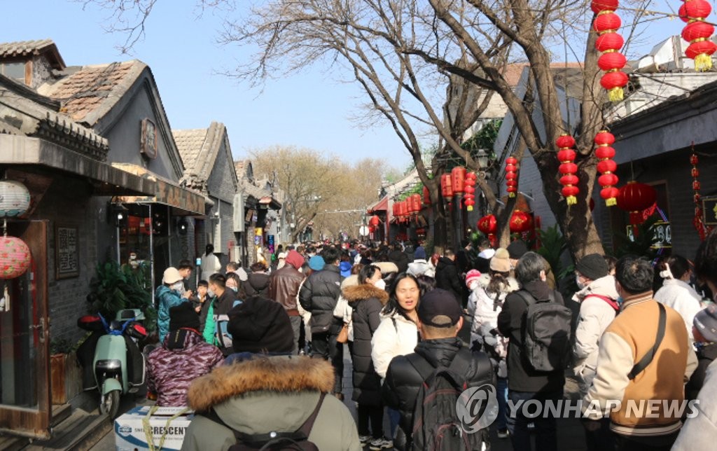 중국 방역당국 "춘제 코로나19 폭증 없어…감염병 막바지"