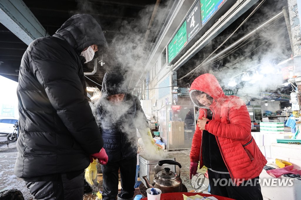 한파에 계량기·수도관 동파 잇따라…풍랑으로 여객선 13척 통제(종합)