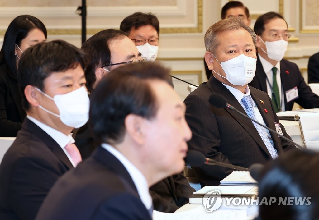 '장외투쟁' 예고 野, '김건희 특검·이상민 탄핵' 쌍끌이 역공