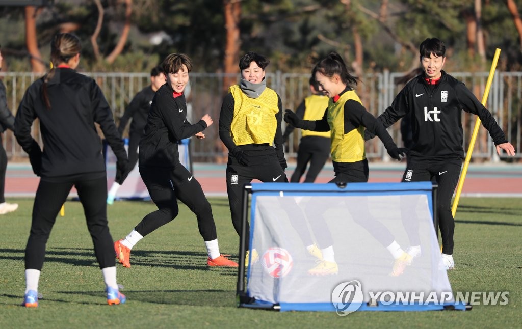 여자 축구대표팀, 새해 첫 훈련 돌입…잉글랜드 친선대회 준비(종합)