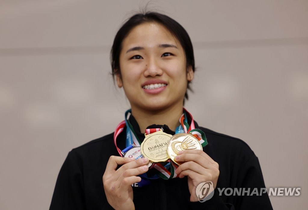 강호들 쓰러트린 안세영 "많이 깨지면서 발전할 수 있었다"