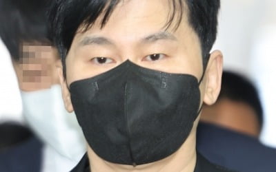 양현석 복귀 후 새판 짜는 YG, 지디에 새 걸그룹까지…주가 급등