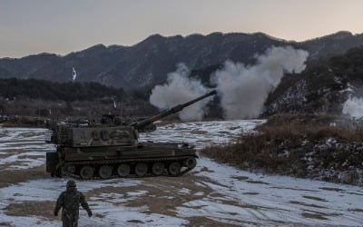 "美, 우크라에 포탄 보내며 한국 내 자국 재고로 공백 메워"