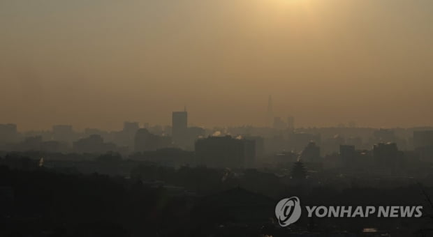 오후부터 차차 비·눈 그쳐…전국 곳곳 미세먼지 '매우나쁨'