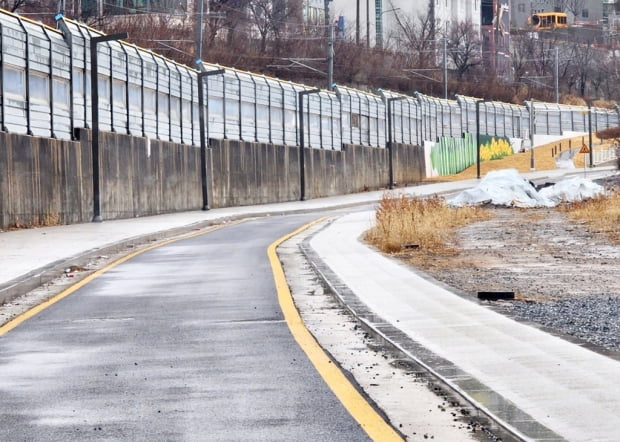 40억 투입했는데…이용자 거의 없는 보행자 전용도로