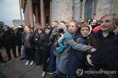 러 유명 군사 블로거 "전쟁 피로감으로 내전 발발 가능성"