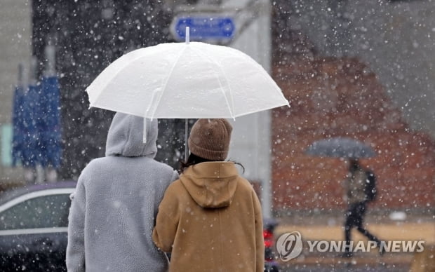 경기 북부·강원 영서·제주도 눈…낮 최고 2∼11도