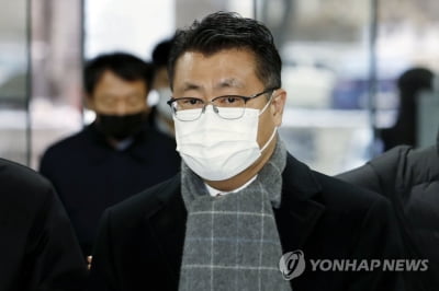 '57억 비자금 조성' 신풍제약 2세 장원준 구속영장 기각