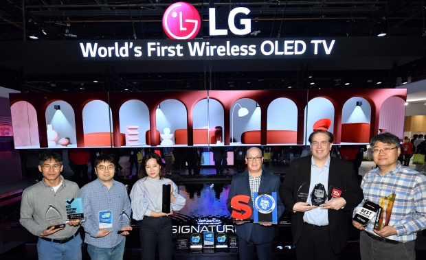 LG 올레드 TV, CES 공식 어워드 ‘최고 제품’ 등극