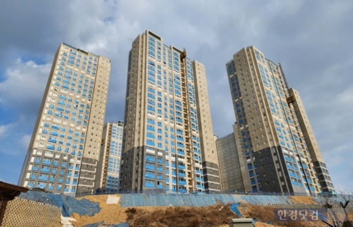 35억 새 아파트 장만 기뻐했더니…나 혼자 바보 된 기분 | 한국경제