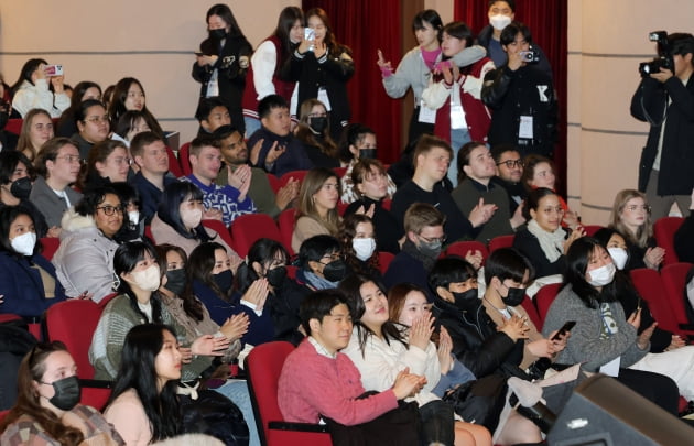 [포토] 고려대 외국인 유학생 오리엔테이션