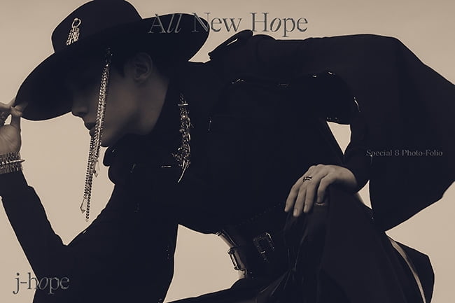 방탄소년단 제이홉, 화이트와 블랙의 상반 매력…스페셜 8 포토-폴리오 ‘All New Hope’ 콘셉트 필름 공개
