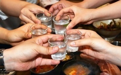 저기압 아닌데 고기앞으로…술 마시는 여성도 늘었다 [건강!톡]