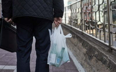 주문 내역서에 '소주·번개탄'…눈치 빠른 배달원 사람 살렸다