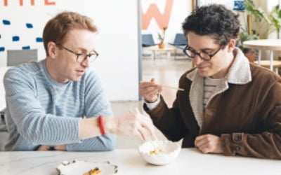 전직 외교관·심장전문의, 줄기세포로 연어살 배양