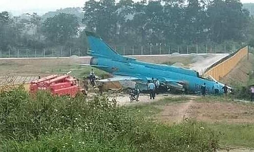 베트남 공군 Su-22 전투기, 훈련 도중 추락…조종사 1명 사망