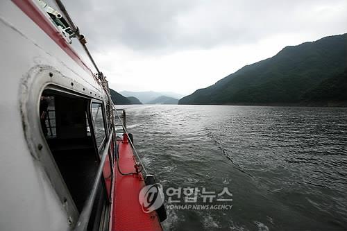 춘천 소양강댐 뱃길 운항 중단…관광객·주민 피해 불가피
