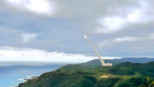대만, 中우한 타격 가능 사거리 1천200㎞ 미사일 발사 시험