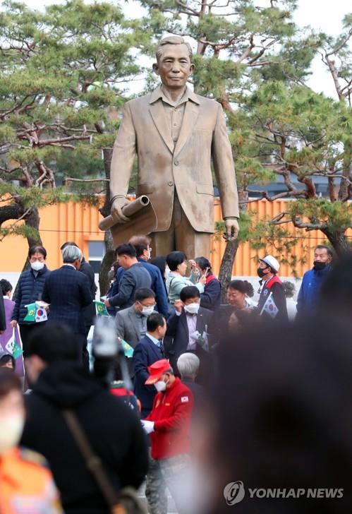 김장호 구미시장 "박정희 대통령 예우 아이디어 추진해달라"