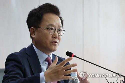 산업은행 회장 "1분기 중 지방이전 대상기관 지정 추진"