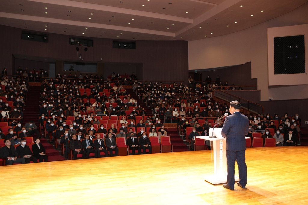 심규언 동해시장 "산업물류 관광 거점도시 도약 추진"