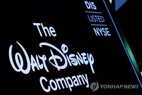 홍콩 디즈니+ '심슨 가족' 中 강제수용소 장면 사라졌다