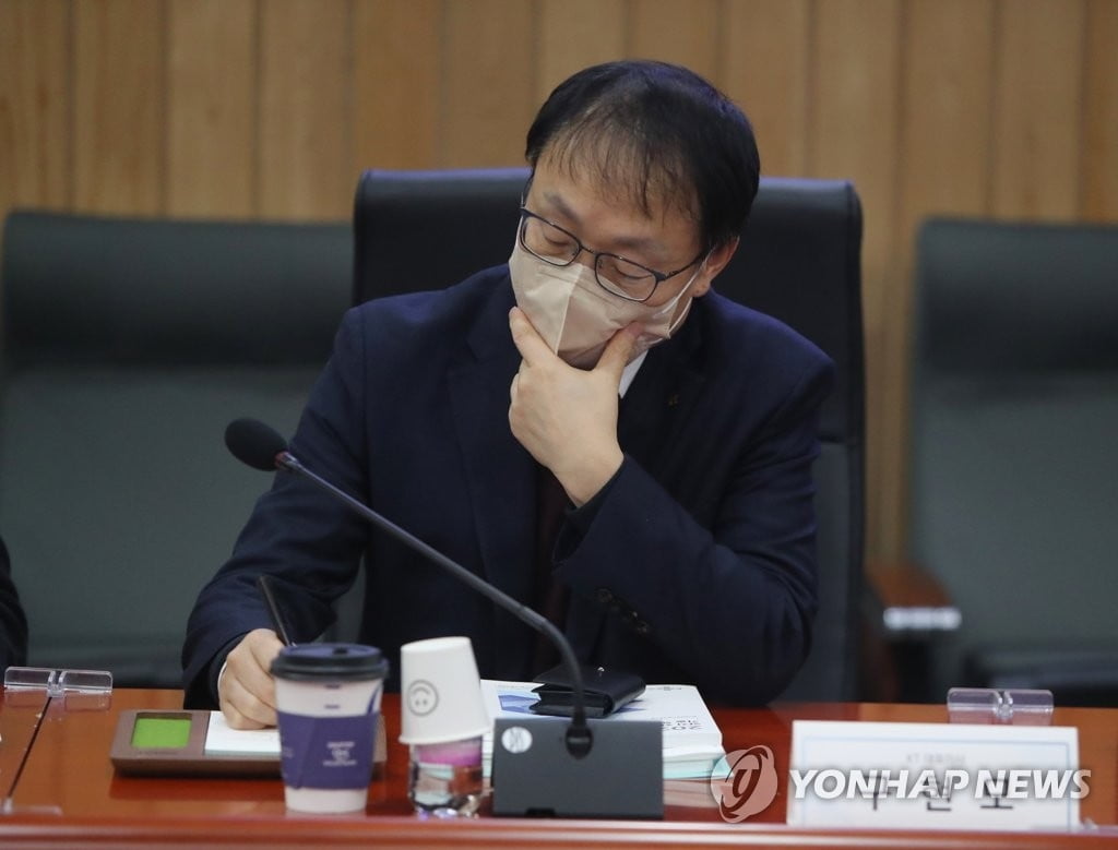 KT 구현모, "'짜고 치는 식' 오해 싫다" 공개경쟁 재도전