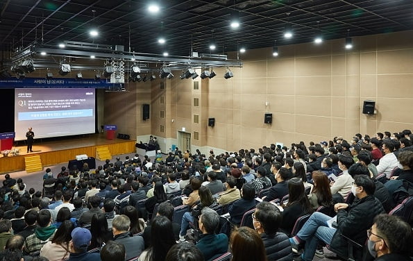 마이다스아이티 이형우 회장, 부산 센텀시티서 '사람경영포럼' 강연 성료