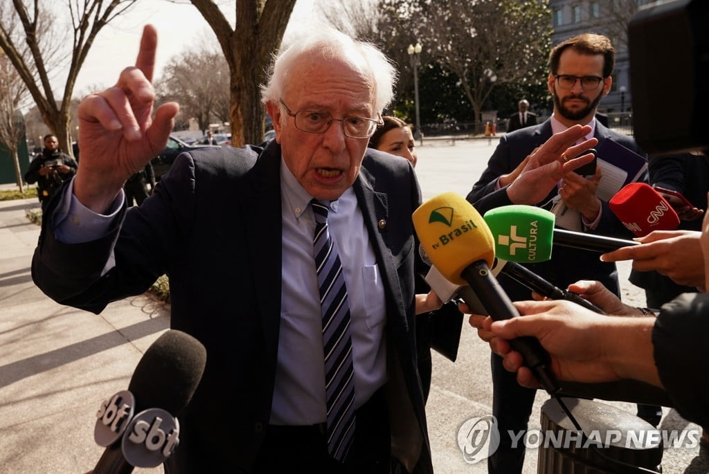 영국 '주4일 근무 실험' 성공에 버니 샌더스 "미국도 해보자"