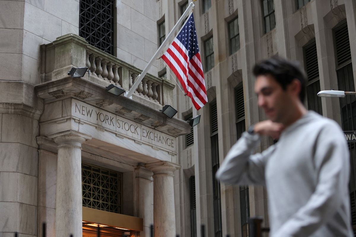 뉴욕증시, 매파 FOMC 회의록에 혼조 마감 ‘테슬라 1.77%↑’…유가·비트코인 하락 [출근전 꼭 글로벌브리핑]