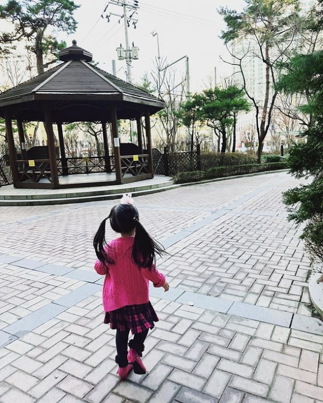 '정준호♥' 이하정, 아침부터 딸 유담이 따라 뛴 45세맘 "스케줄 시작"