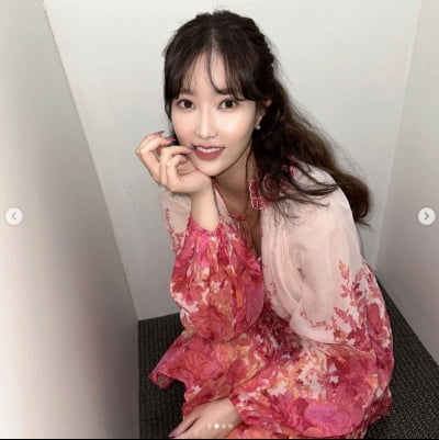 임수향, 인형같은 비주얼...봄 향기가 물씬