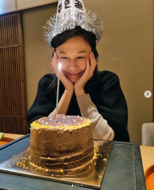 김하늘, 생일날 장난꾸러기 등장...가족과 행복한 생일파티