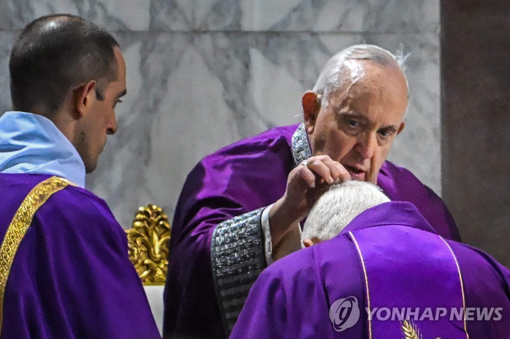 교황, '재의 수요일' 미사 집전 "자선활동 시간으로 삼자"