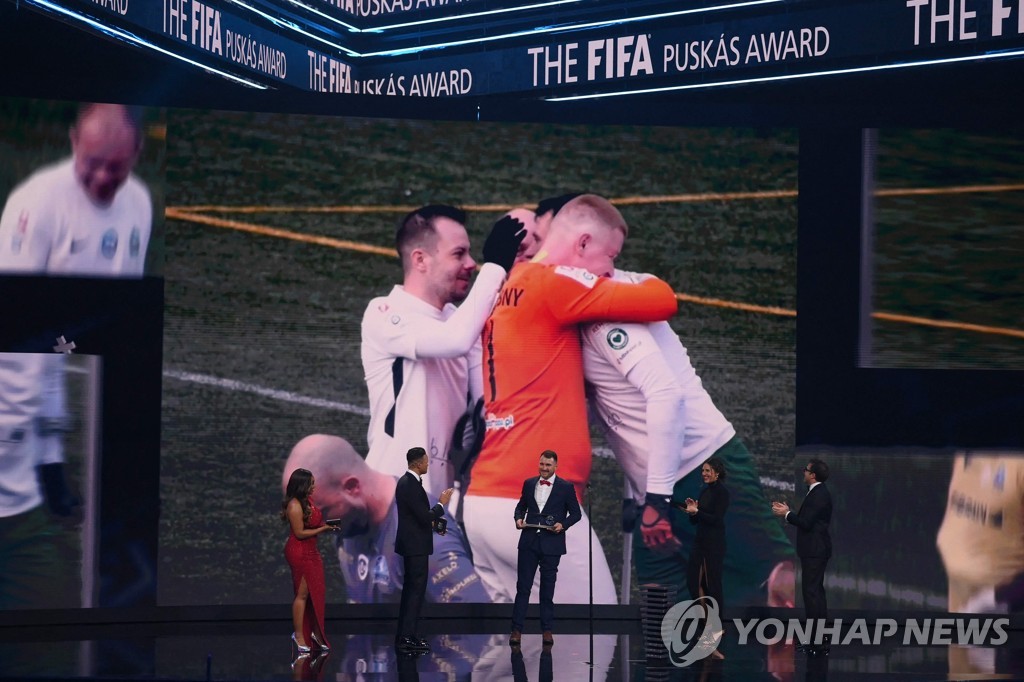 FIFA 올해의 선수에 '월드컵 우승' 메시…감독·GK도 아르헨티나