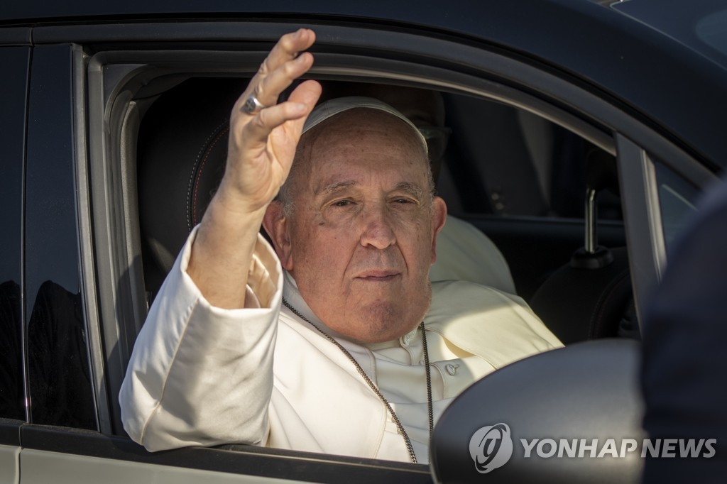 교황, "유혈사태와 폭력·비난은 그만" 남수단서 평화의 순례(종합)