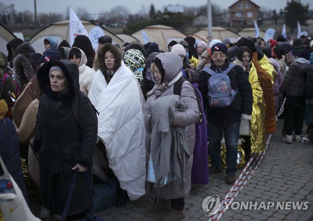 [우크라전쟁 1년] ⑤ 800만 피란민 유럽 곳곳으로…"2차 대전 후 최대"