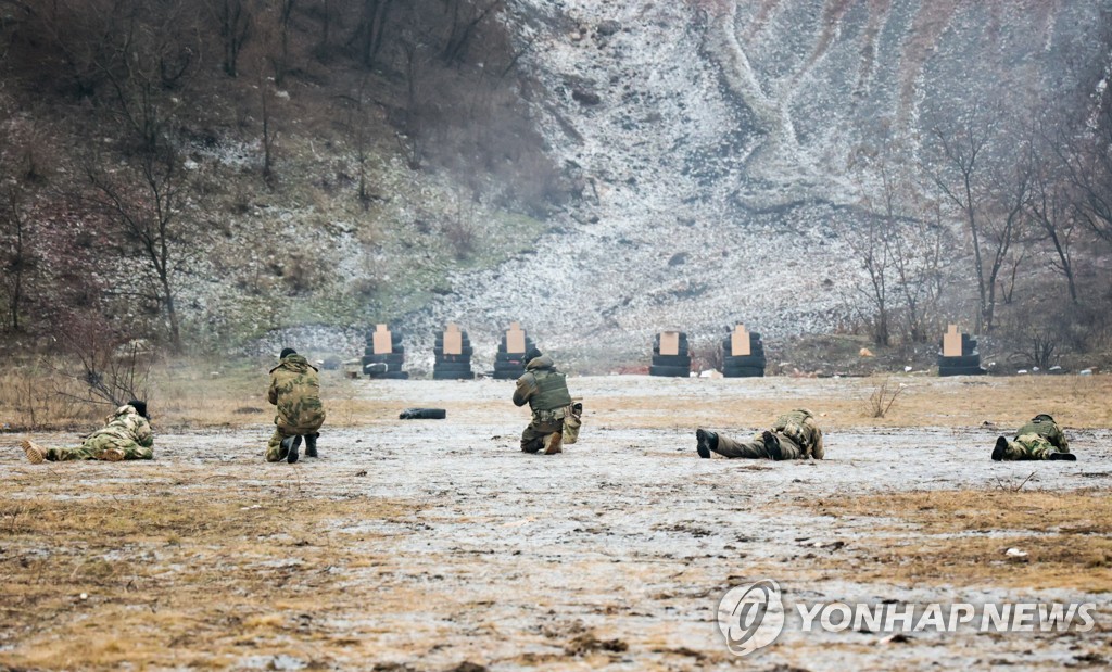 우크라 "러, 3주 내 3방향서 대공습 가능성…최대 전투 온다"