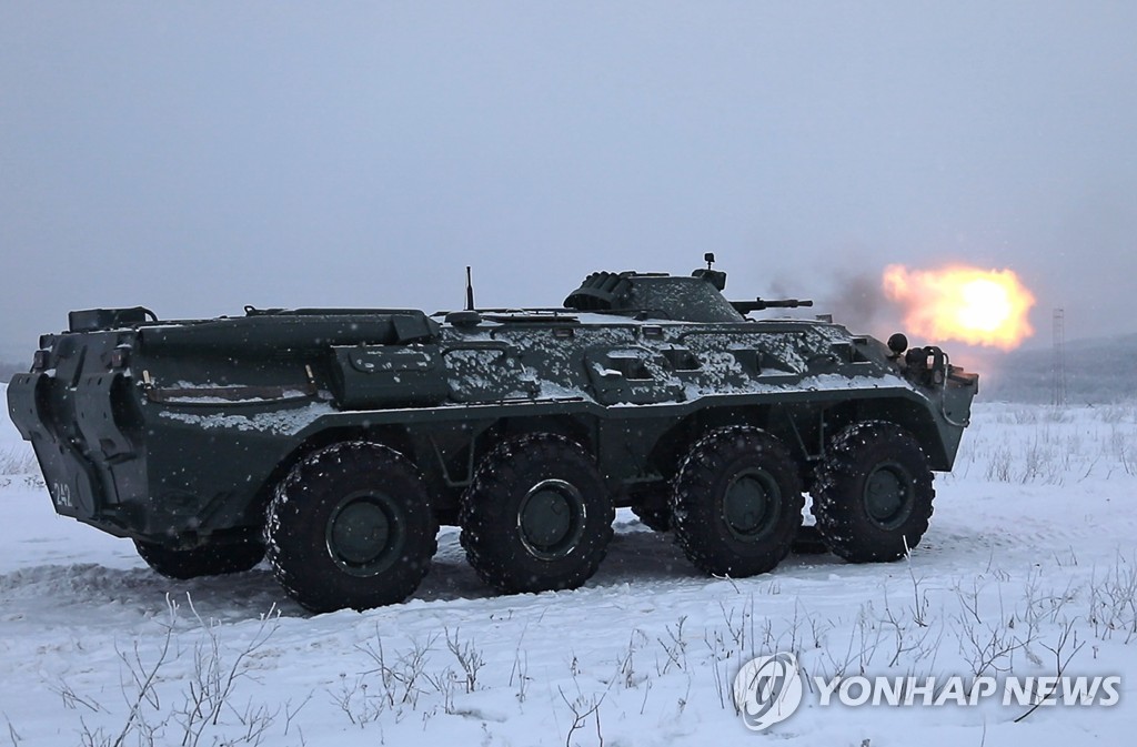 젤렌스키 없는데…"러, 탱크 2천대·30만 병력으로 동부 총공세"(종합)