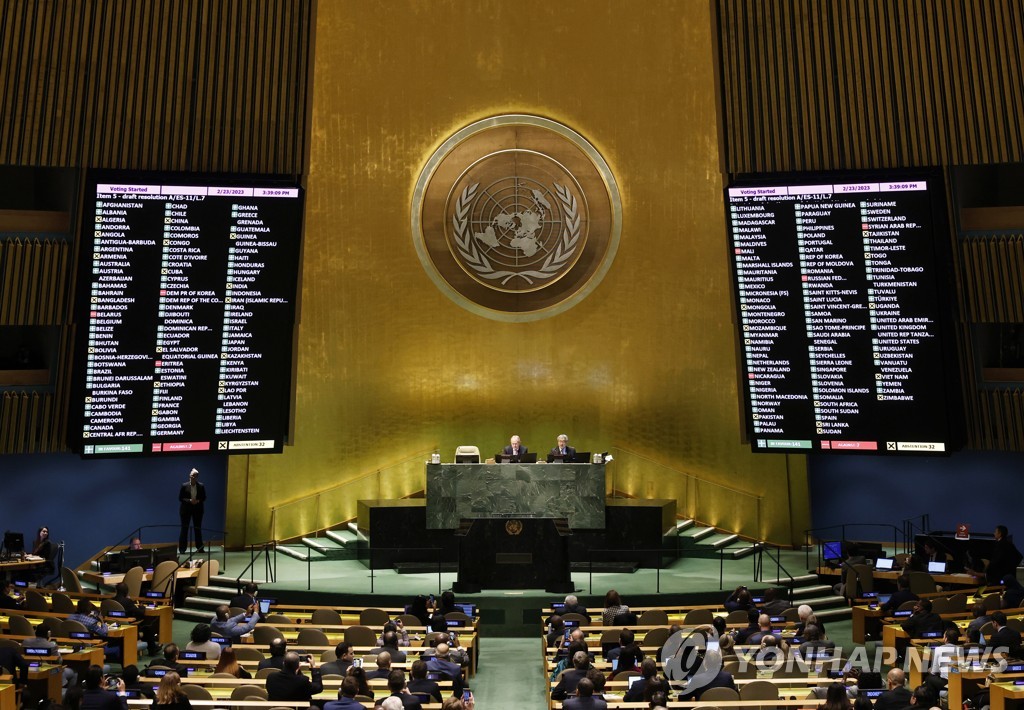 '러 앞마당' 중앙亞 찾아 손내미는 블링컨, 러 고립작전 박차