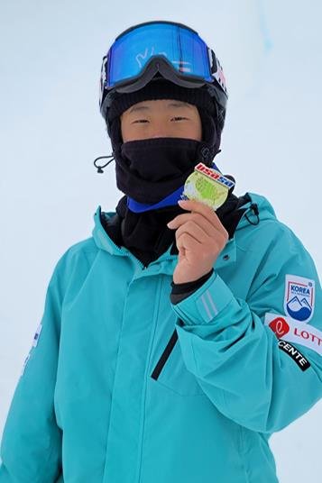 이채운, 스노보드 월드컵 남자 하프파이프 4위…개인 최고 성적