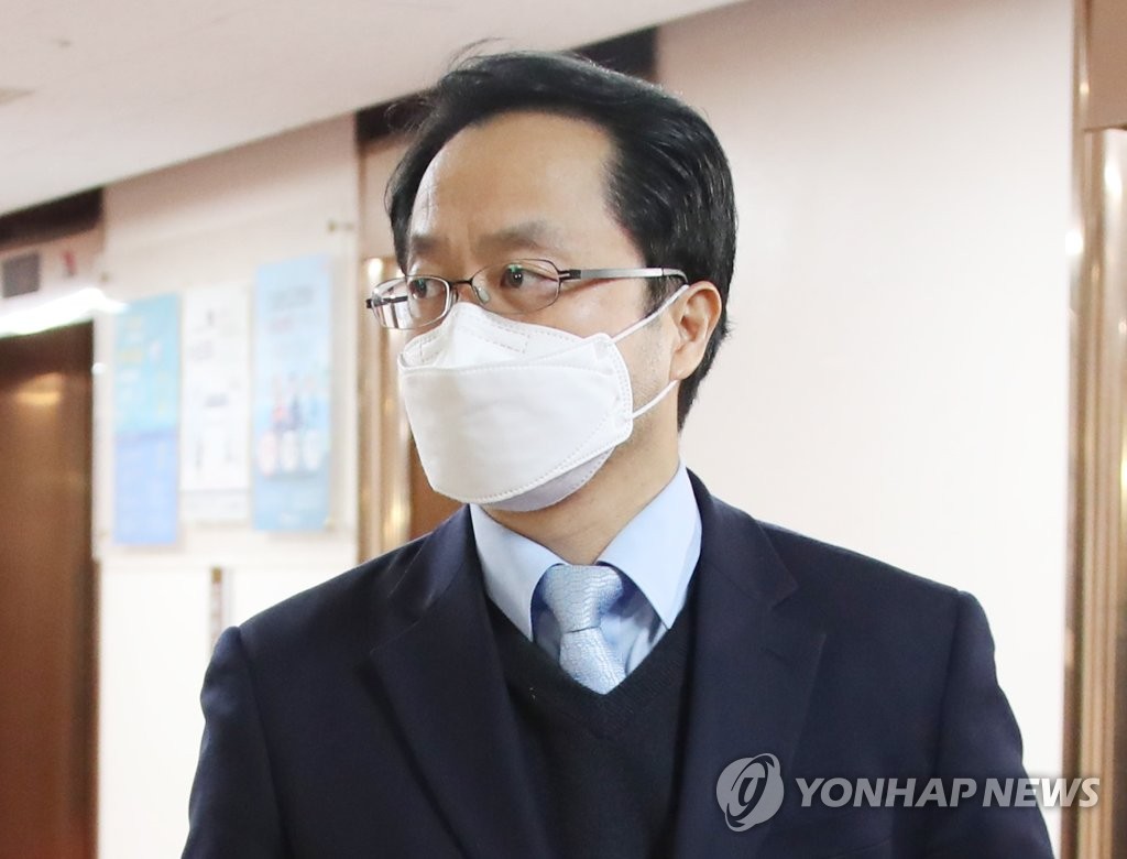 '尹 징계 주도' 이종근 법무연수원 연구위원 사의