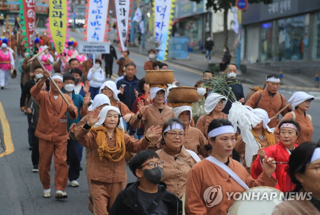 [제주날씨100년] ④ 들불축제·탐라문화제 등 야외행사 "날씨야 도와줘"