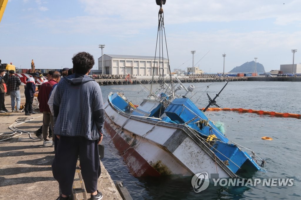 발생만 하면 대형 인명피해…반복되는 어선 전복 사고