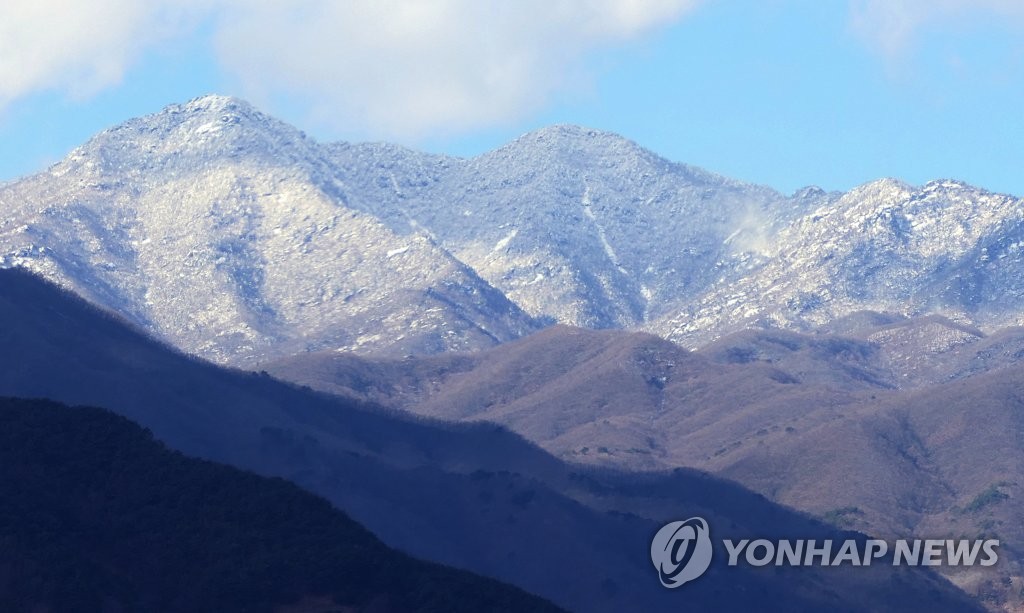 지리산국립공원 내 '묘지 이장' 추진…경남사무소 올해 첫 시작