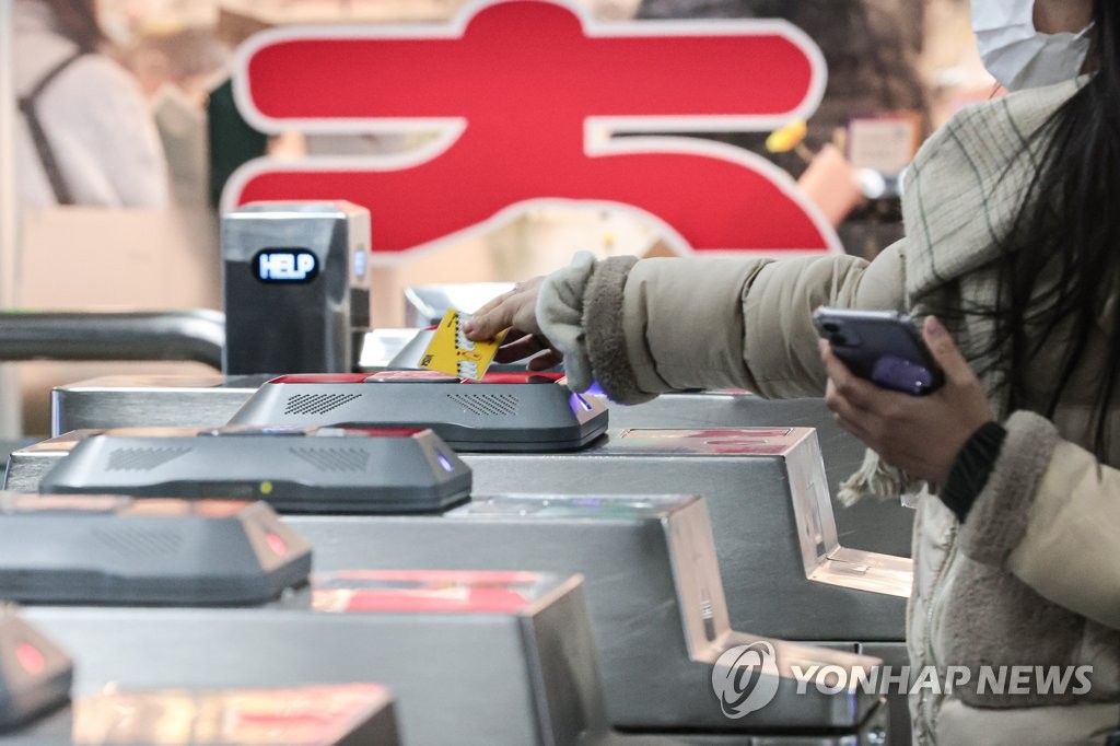 무임승차 연령 높아지나…오세훈 "모든 가능성 열고 논의"(종합)